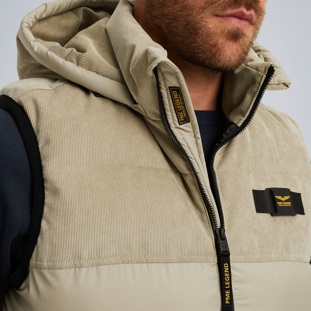 PBW2508100-8011_model_4