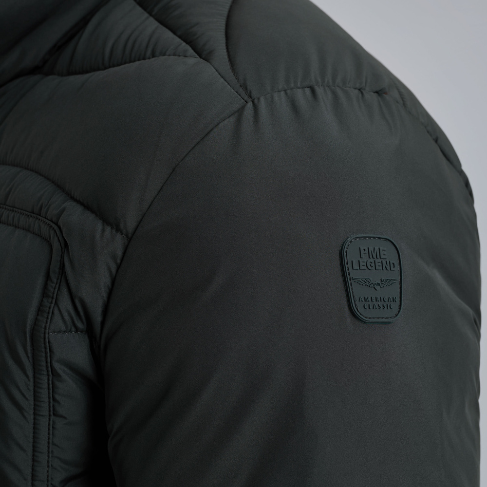 PJA2508122-5281_model_5