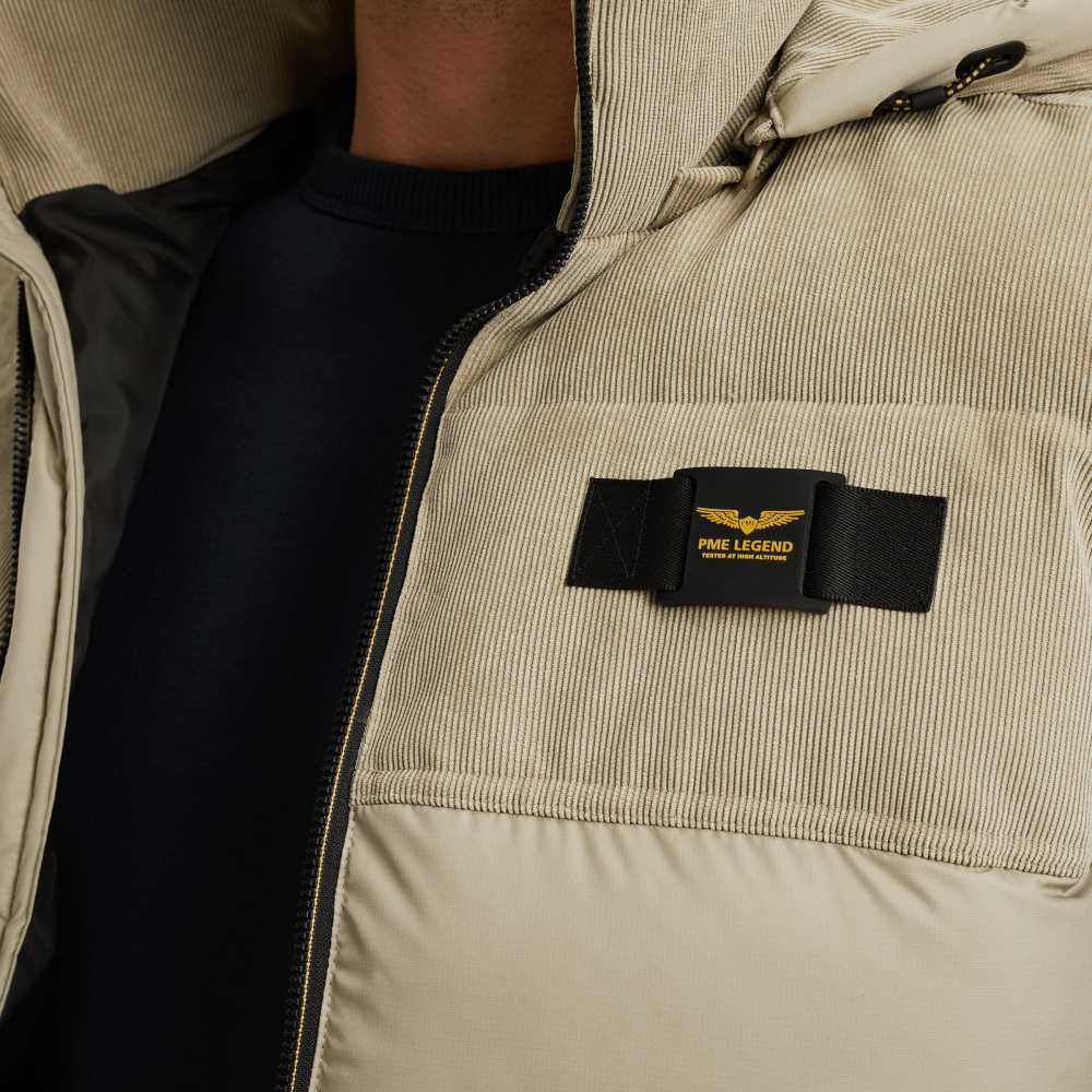 PBW2508100-8011_model_6