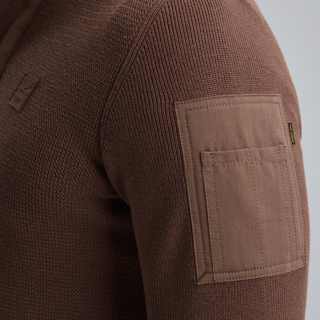 PKW2509322-8203_model_6