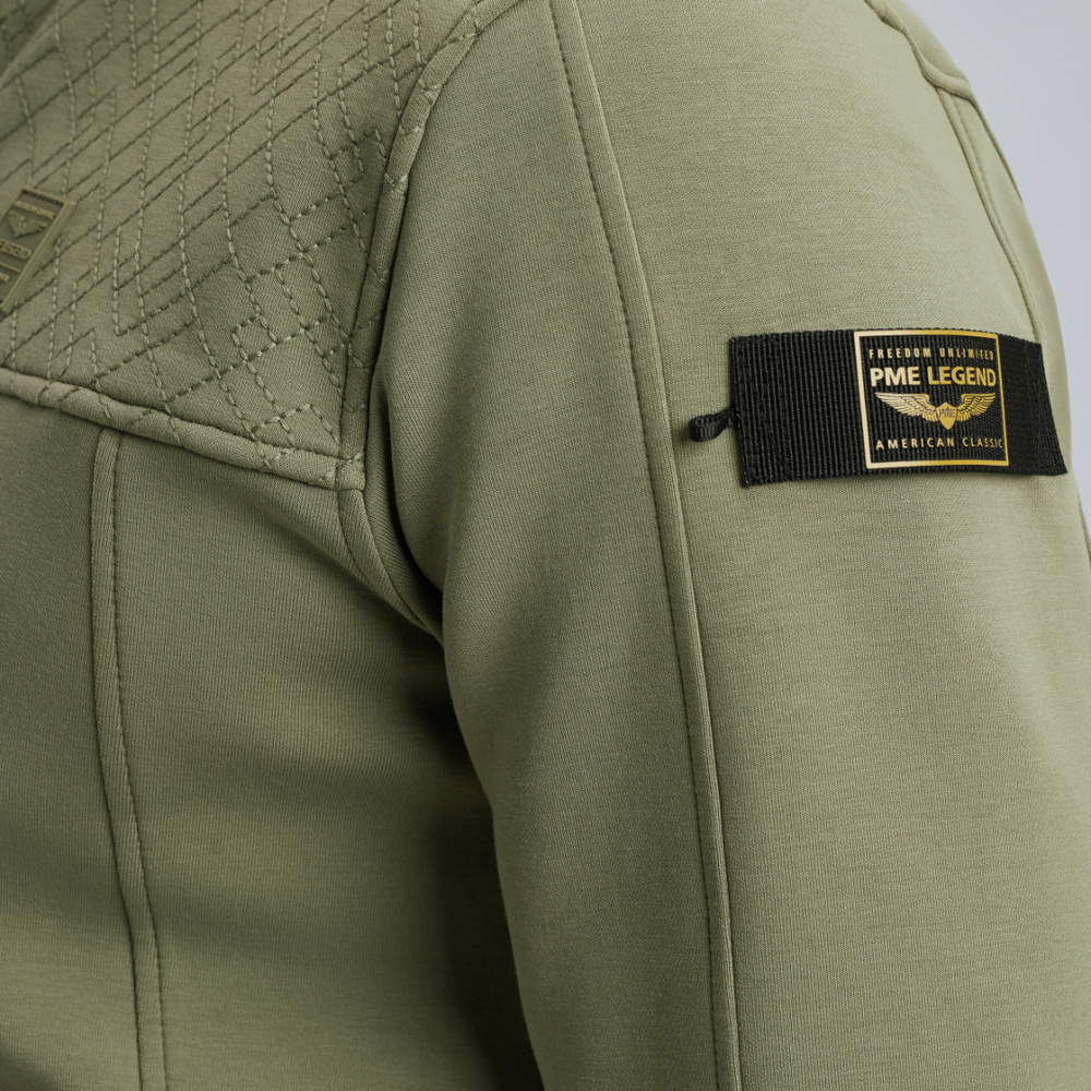 PSW2508437-6379_model_7